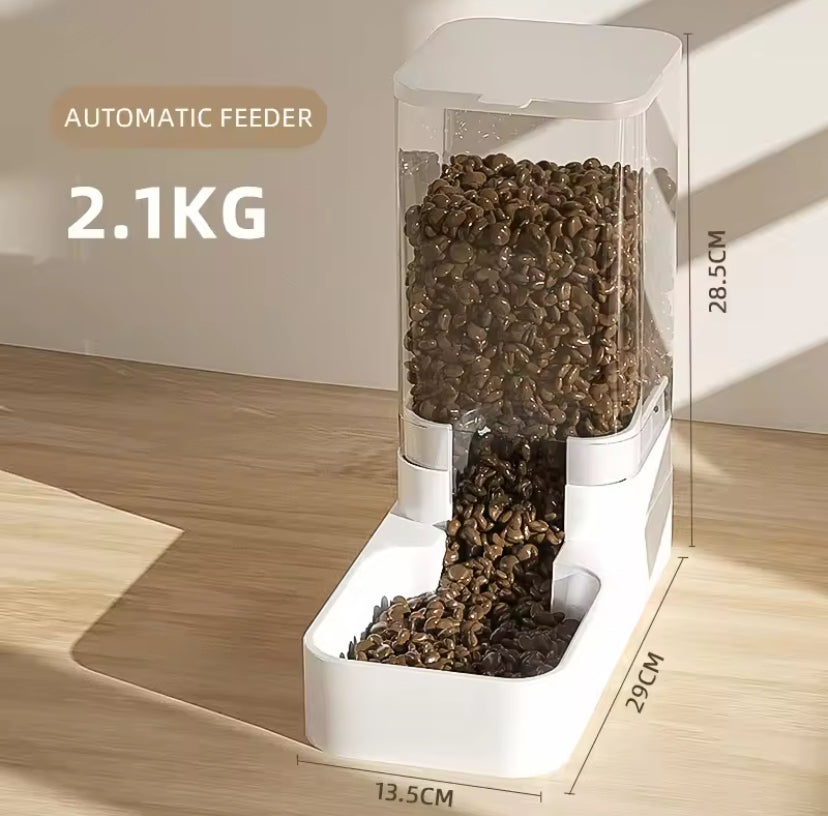 automatic pet feeder and water dispenser