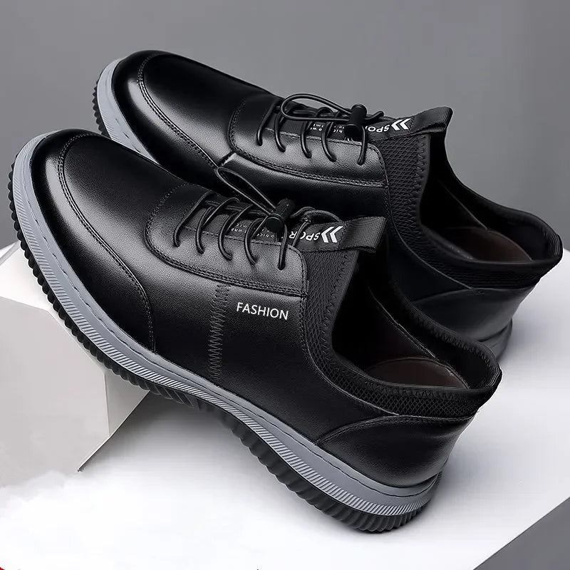 Leisure sports leather shoes for men in autumn 2024 new breathable walking low cut soft sole soft surface anti slip board shoes